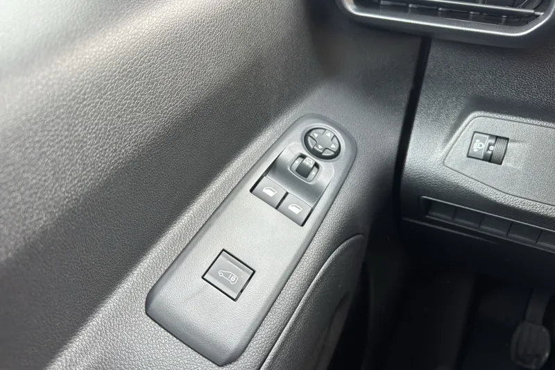 Image secondaire du véhicule 16