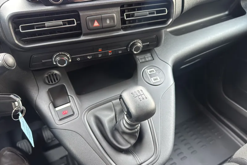 Image secondaire du véhicule 20