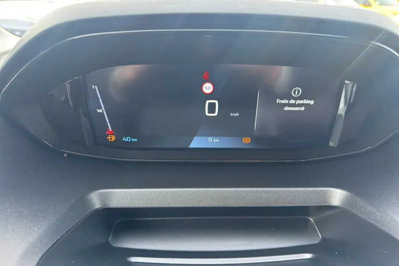 Image secondaire du véhicule 23