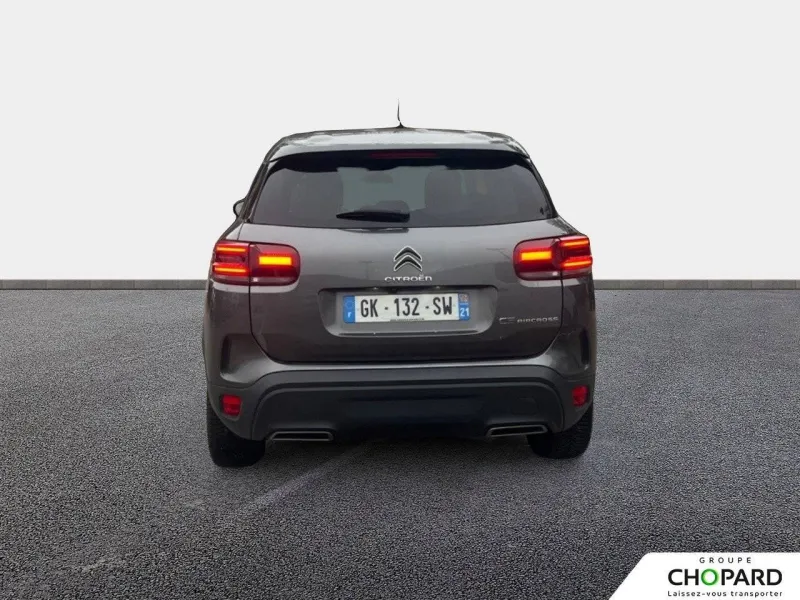 Image secondaire du véhicule 10