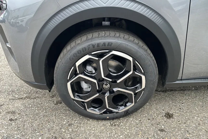 Image secondaire du véhicule 16