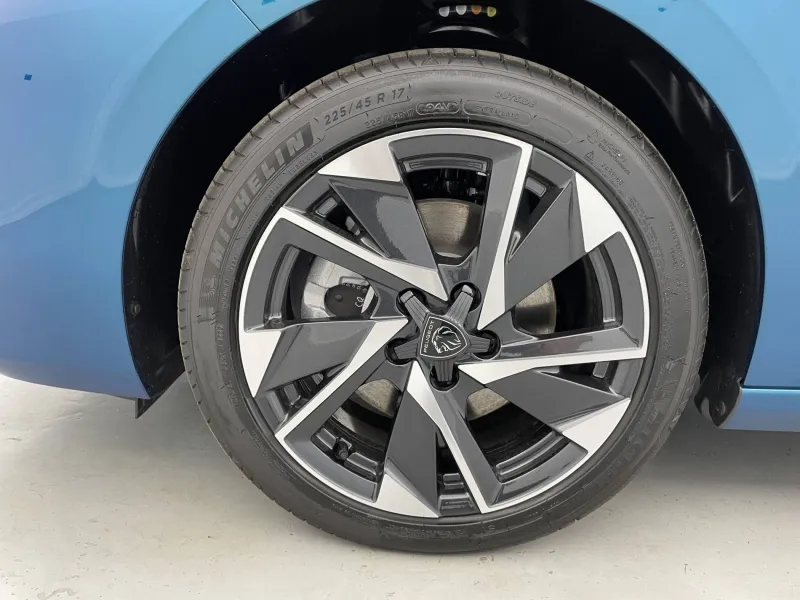 Image secondaire du véhicule 18