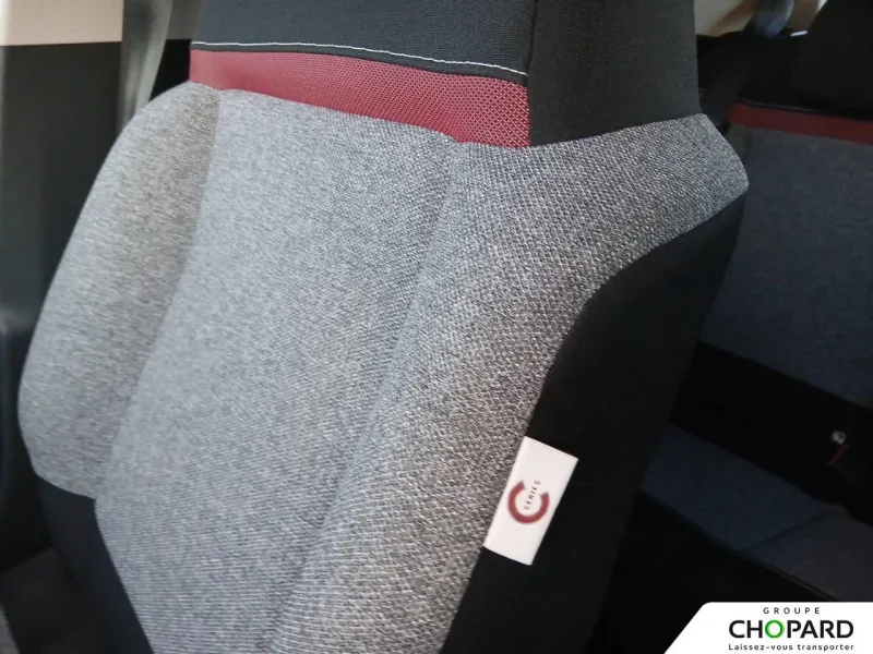 Image secondaire du véhicule 19