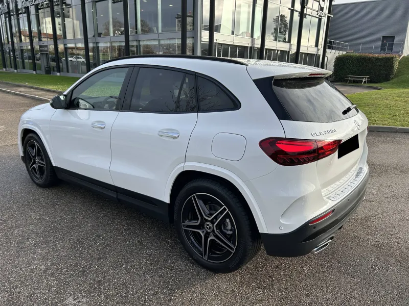 Image secondaire du véhicule 3