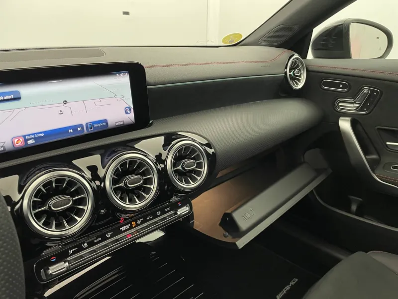 Image secondaire du véhicule 34