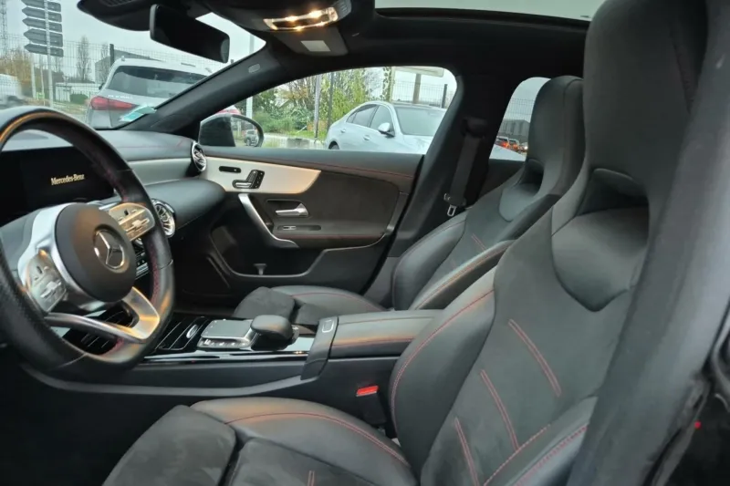 Image secondaire du véhicule 11