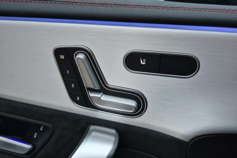 Image secondaire du véhicule 21