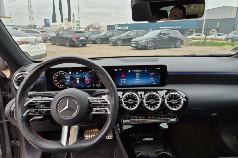 Image secondaire du véhicule 18