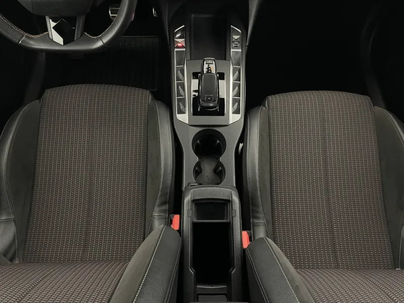 Image secondaire du véhicule 30