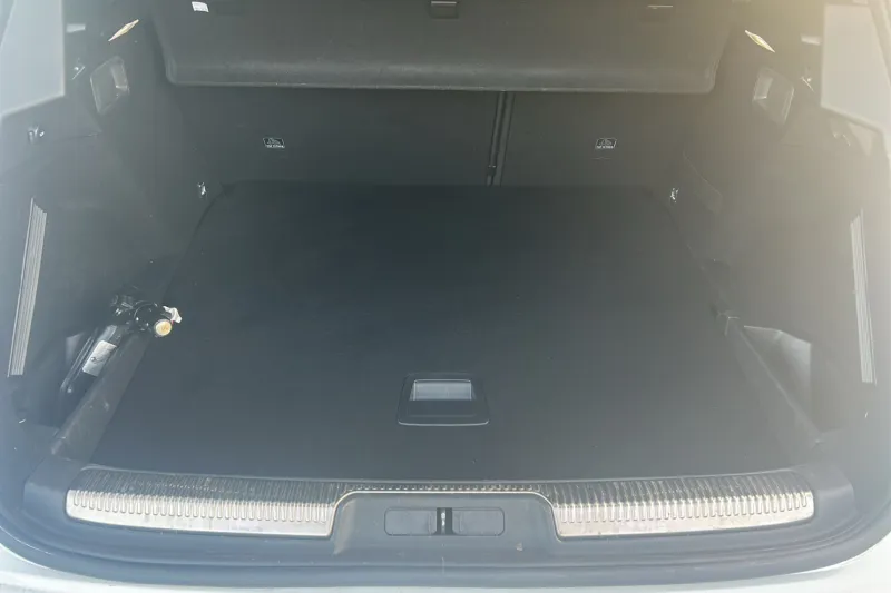 Image secondaire du véhicule 10