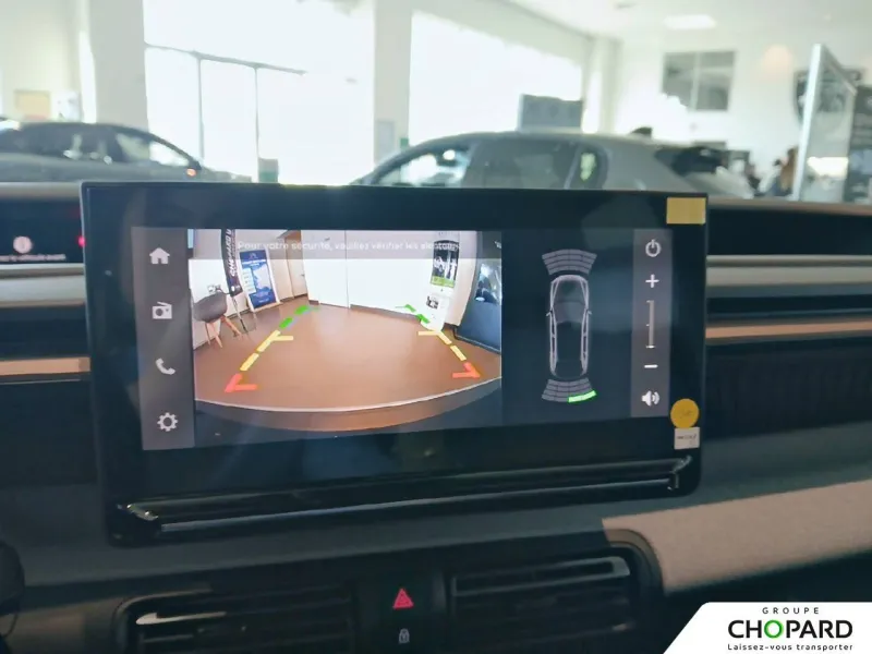 Image secondaire du véhicule 12