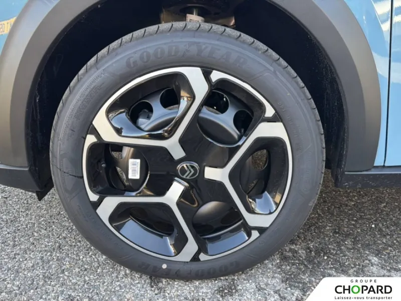 Image secondaire du véhicule 24