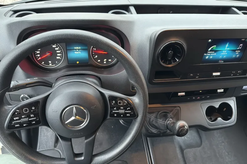 Image secondaire du véhicule 12