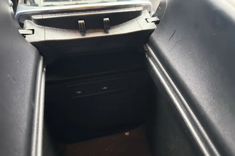 Image secondaire du véhicule 29