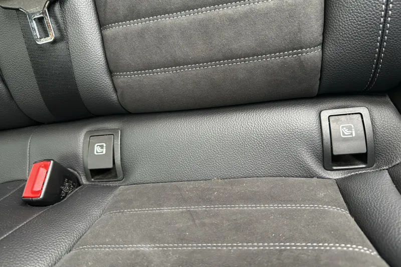 Image secondaire du véhicule 30