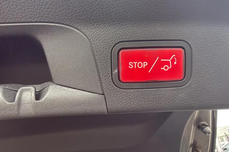 Image secondaire du véhicule 32