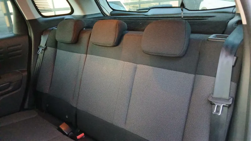 Image secondaire du véhicule 12