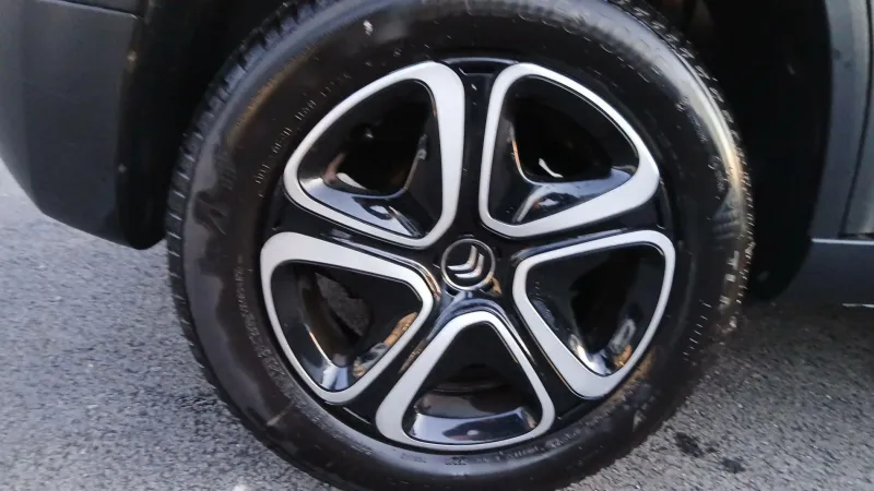 Image secondaire du véhicule 15