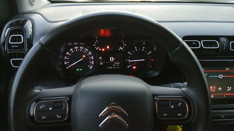 Image secondaire du véhicule 18