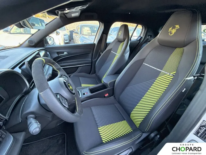 Image secondaire du véhicule 12