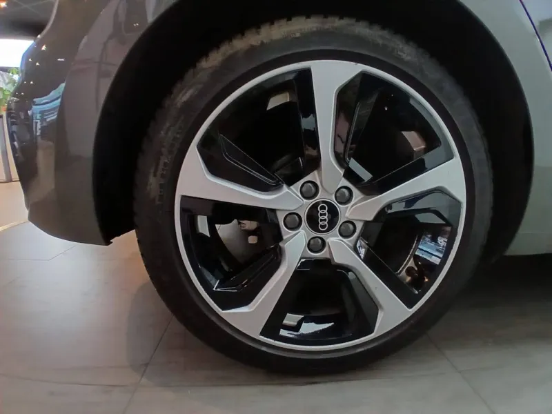 Image secondaire du véhicule 16