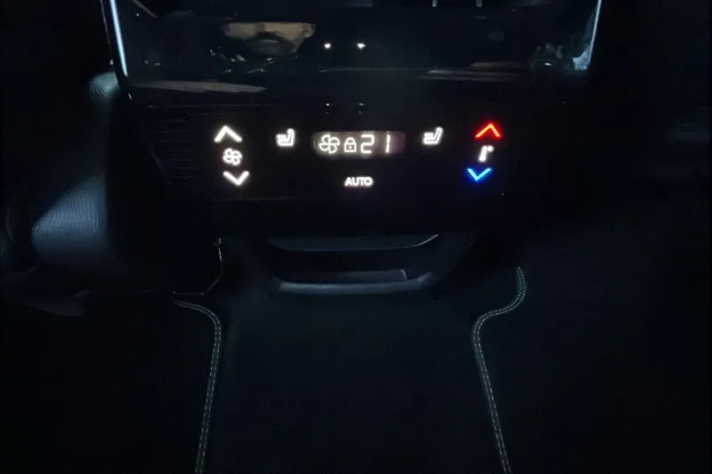 Image secondaire du véhicule 32