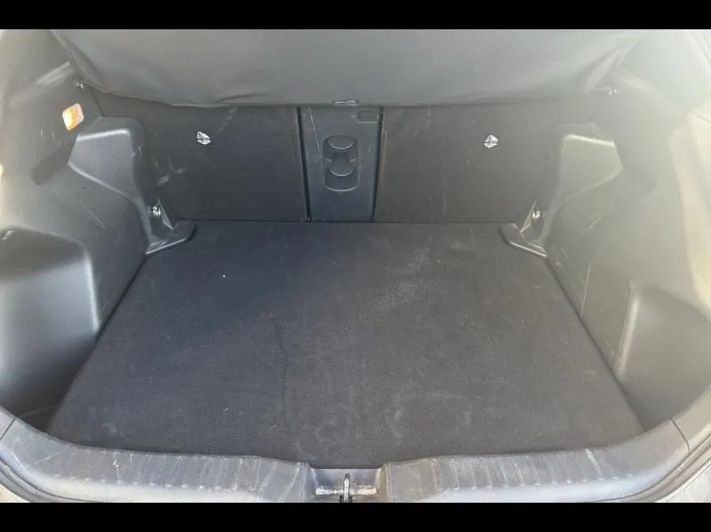 Image secondaire du véhicule 10