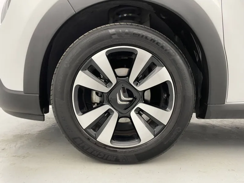 Image secondaire du véhicule 18