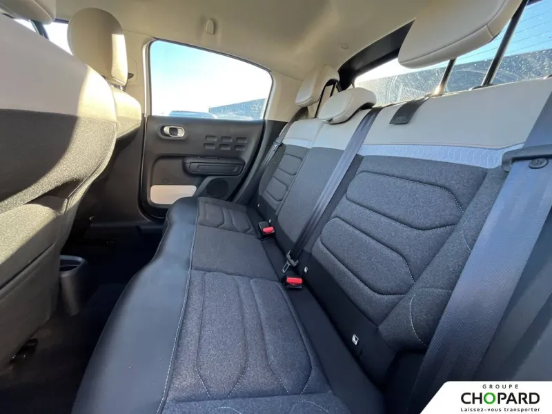 Image secondaire du véhicule 11