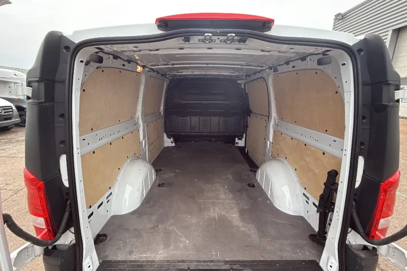 Image secondaire du véhicule 10