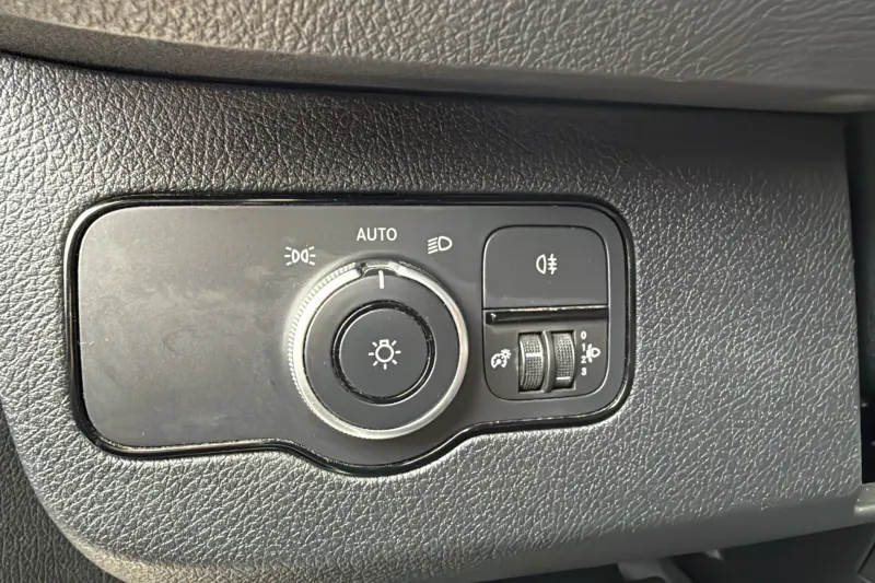 Image secondaire du véhicule 13