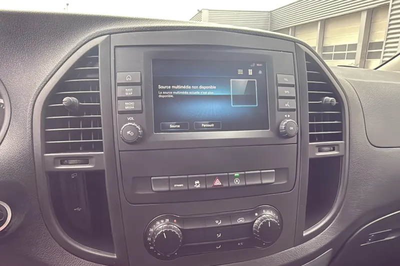 Image secondaire du véhicule 14