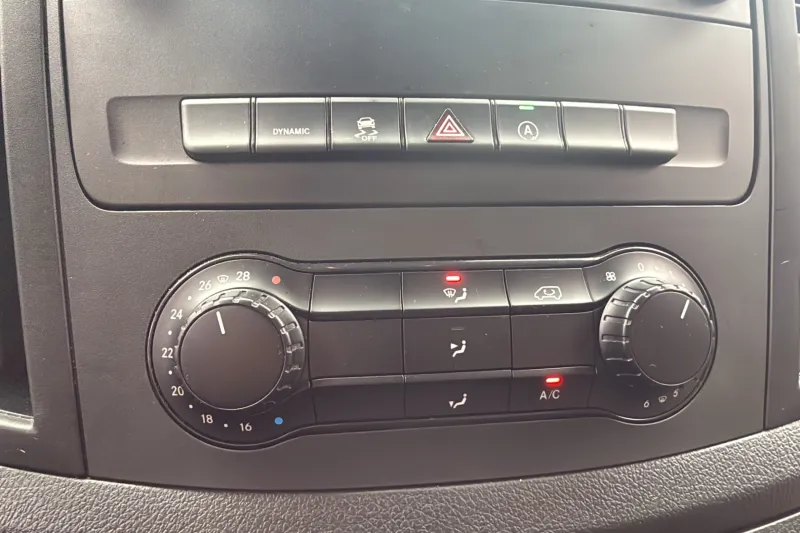 Image secondaire du véhicule 18