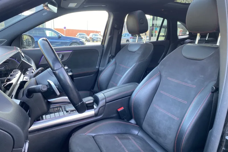 Image secondaire du véhicule 11