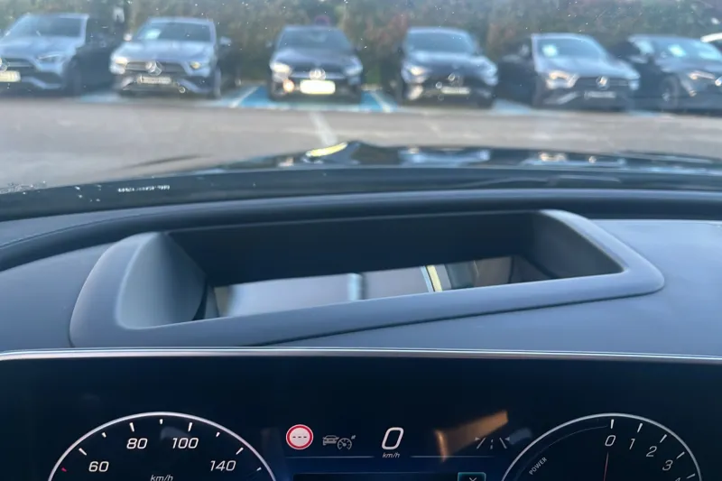 Image secondaire du véhicule 24