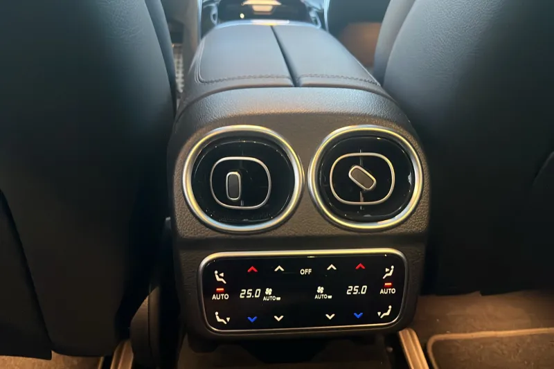 Image secondaire du véhicule 28