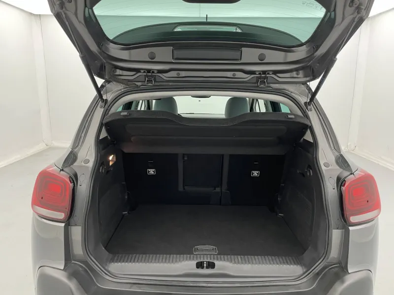 Image secondaire du véhicule 8