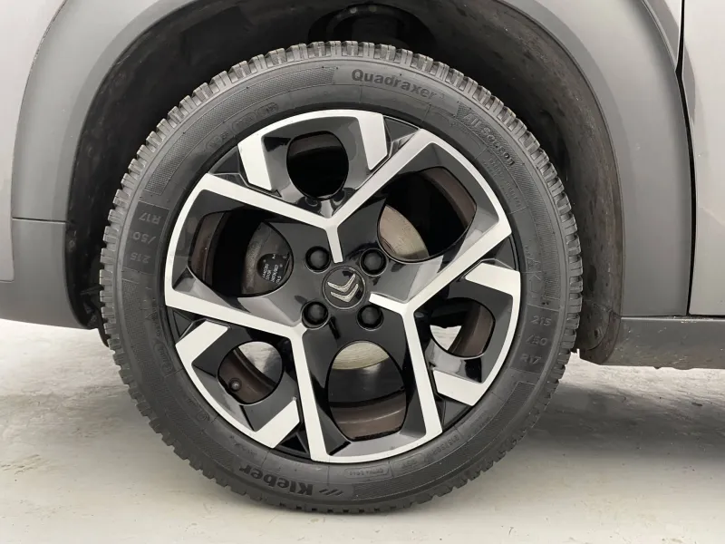 Image secondaire du véhicule 12