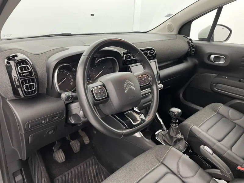 Image secondaire du véhicule 21