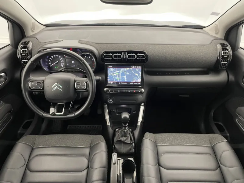 Image secondaire du véhicule 24