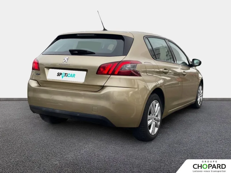 Image secondaire du véhicule 9