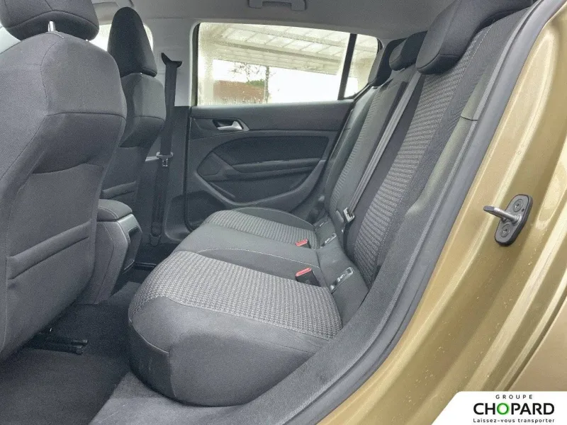 Image secondaire du véhicule 12