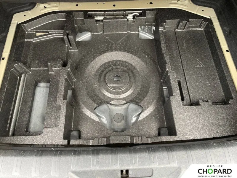 Image secondaire du véhicule 21