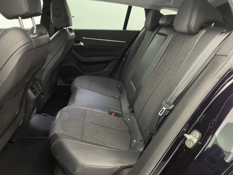 Image secondaire du véhicule 16