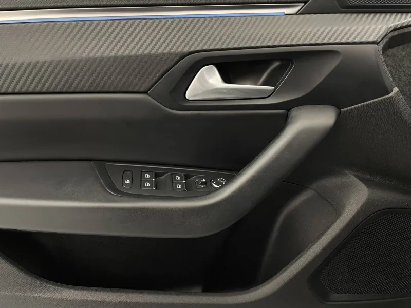 Image secondaire du véhicule 30