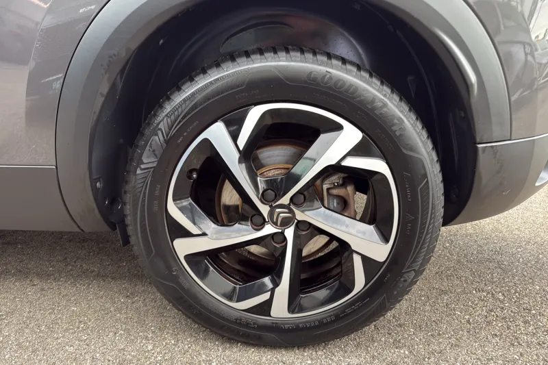 Image secondaire du véhicule 11