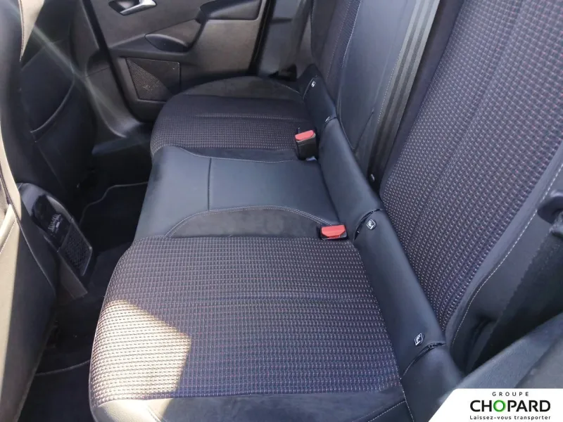 Image secondaire du véhicule 11