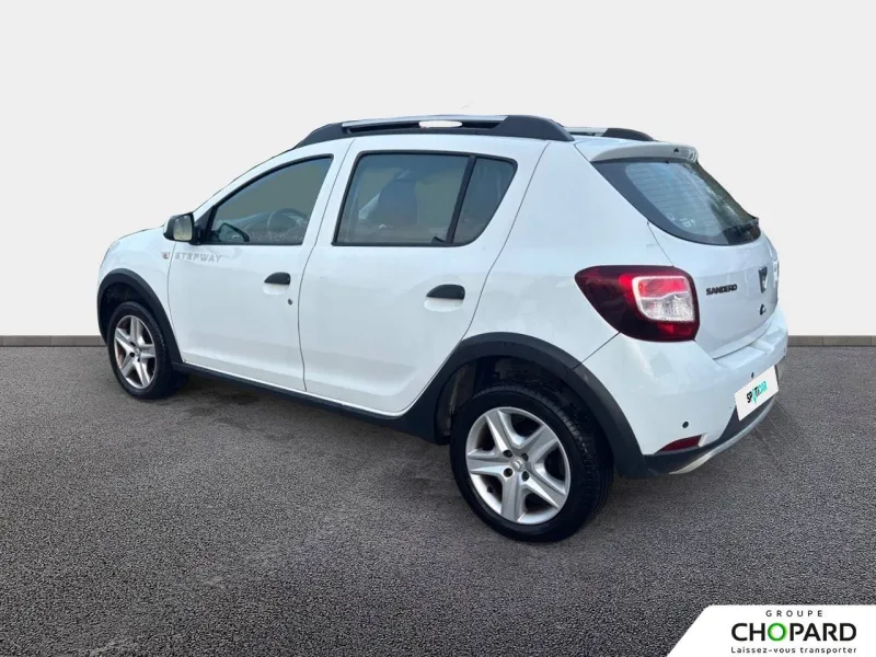 Image secondaire du véhicule 8