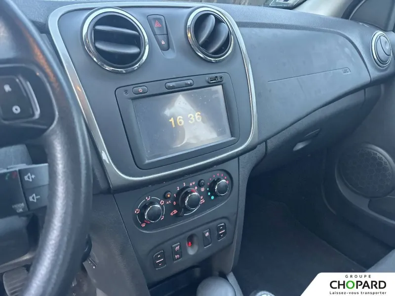 Image secondaire du véhicule 11