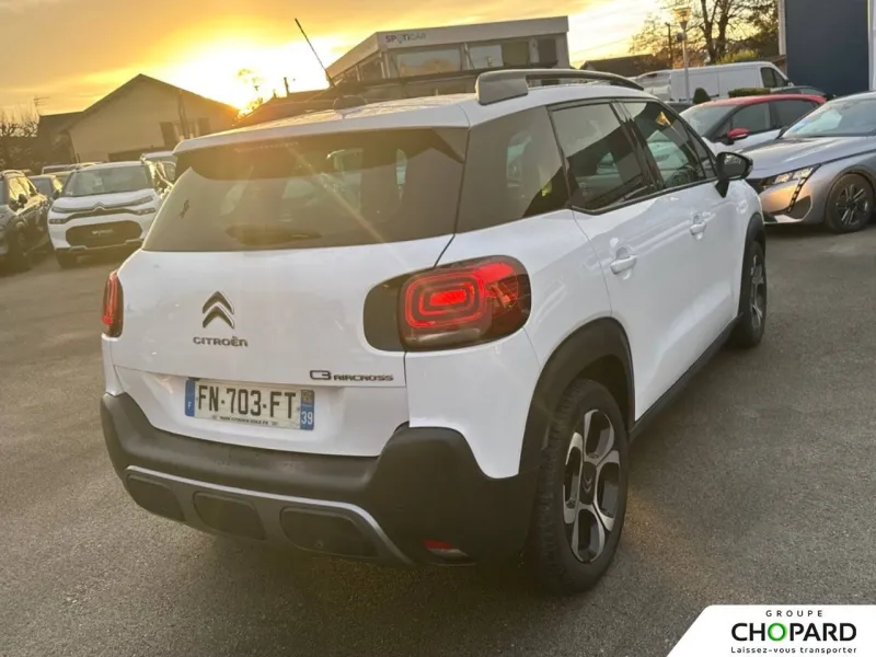 Image secondaire du véhicule 9